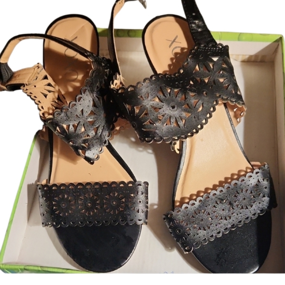 Black Laser-Cut Women's Sandals Xoxo Macys 7.5m